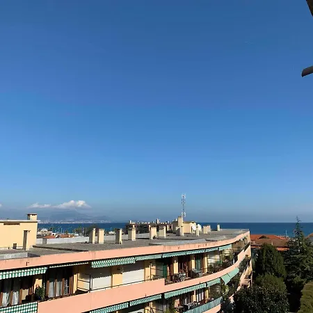 T2 - Au Calme - Vue Mer - 3 Min A Pied De La Plage * Antibes